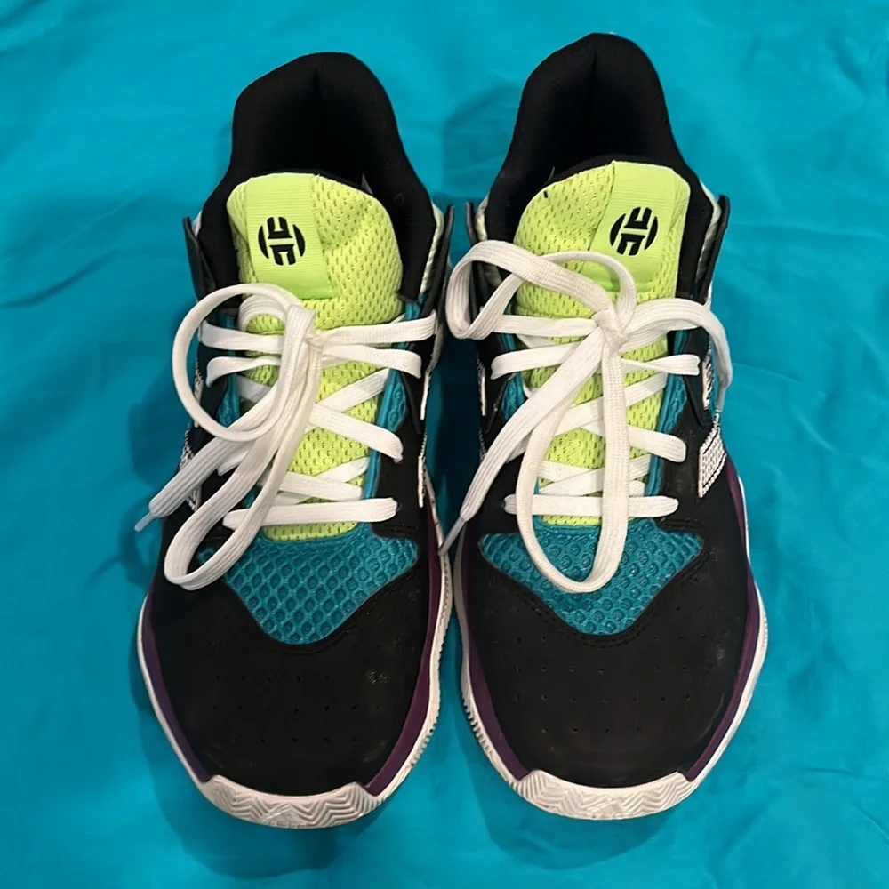 Adidas Hardin Stepback sneakers size 5 Big Kids, EUC. - Picture 2 of 5